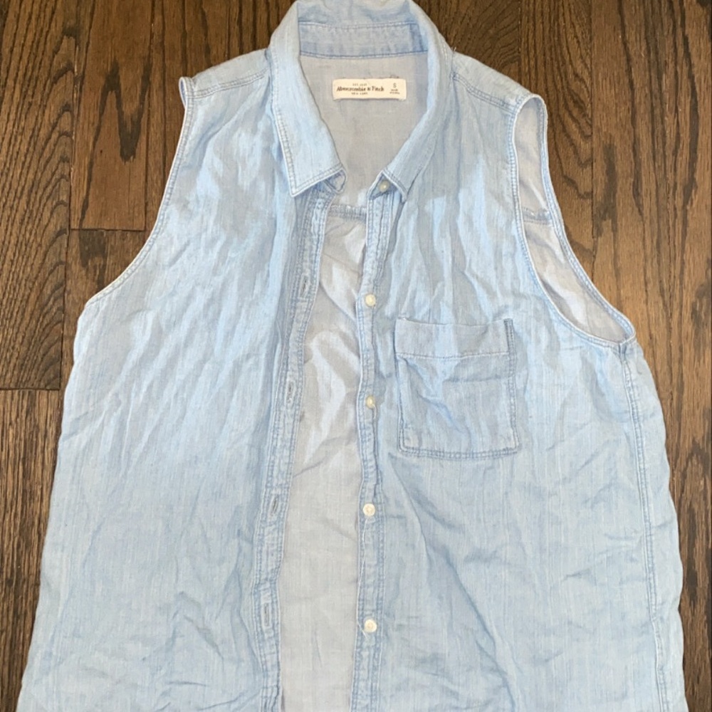 Abercrombie & Fitch sleeveless top